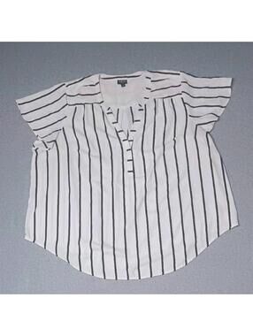 Torrid Harper Flutter Sleeve Blouse Womens Size 4 Black And White Stripes...